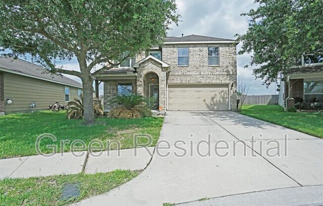 1939 WOODED ACRES DR