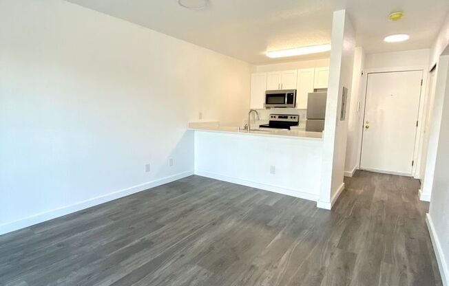 1 bed, 1 bath, 570 sqft, $1,450, Unit 103