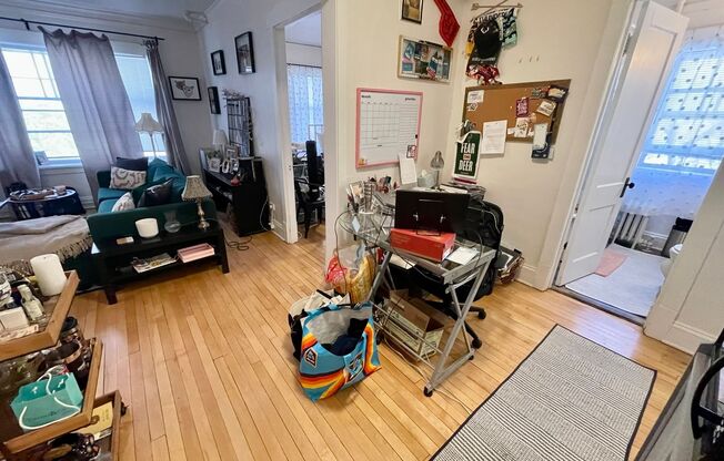 1 bed, 1 bath, $1,015, Unit 20