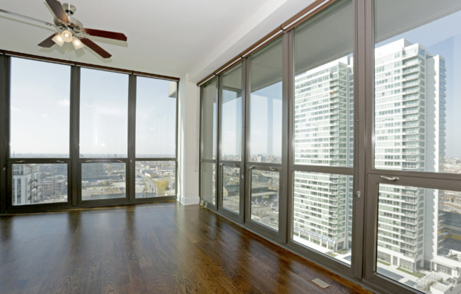 681 W WAYMAN