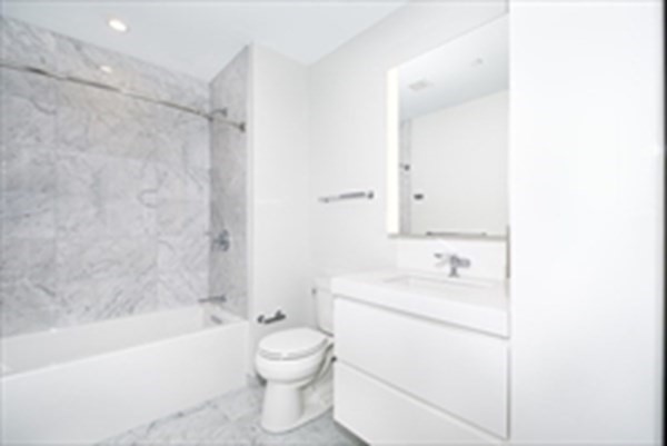 Studio, 1 bath, 520 sqft, $3,950, Unit 718