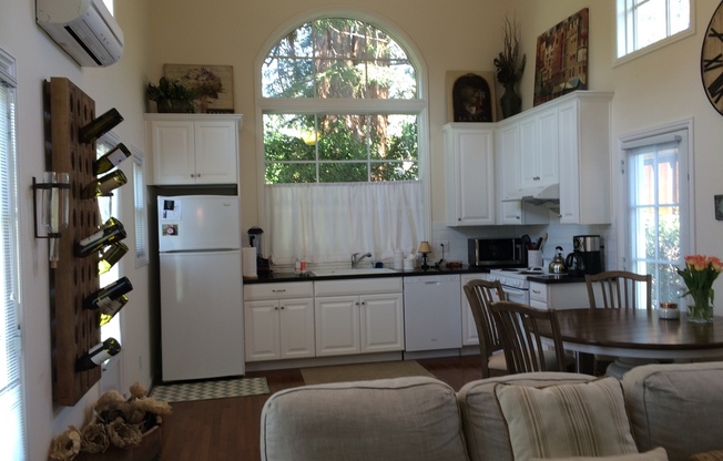 Beautiful Cottage Studio In Old Palo Alto