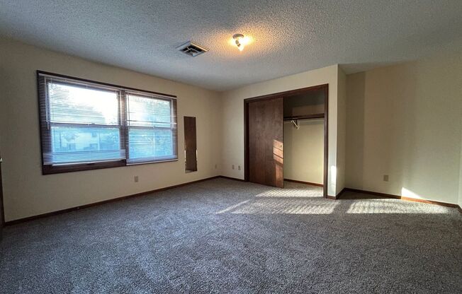 2 beds, 2.5 baths, $1,800