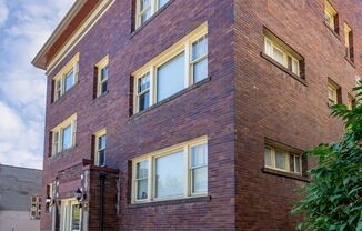 Lincoln Arms Apartments