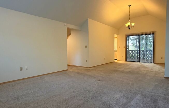 Wonderful Spacious 3 Bedroom, 2.5 Bath located near Cook Park and Schools