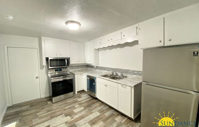 Beautiful 3 Bedroom Home in Crestview!