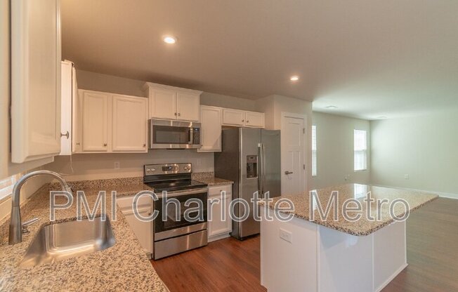 6048 BELLASTEAD DR