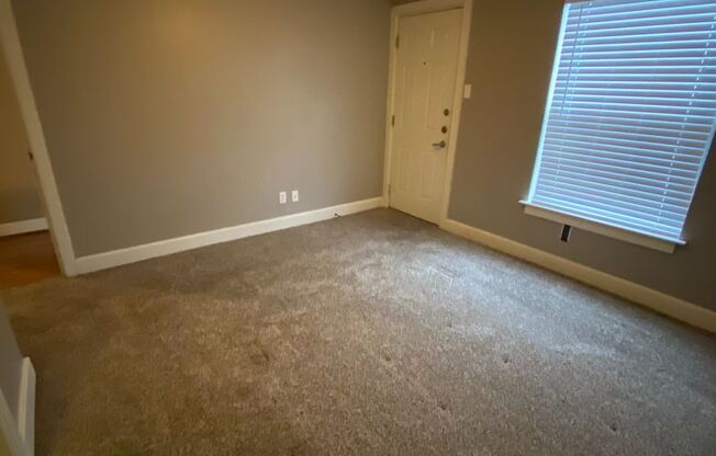 1 bed, 1 bath, 600 sqft, $975, Unit 102