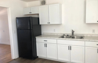 3 beds, 1 bath, $1,200