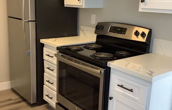 2 beds, 2 baths, 900 sqft, $3,750, Unit 18