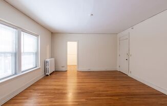 1 bed, 1 bath, 700 sqft, $999, Unit 33-209