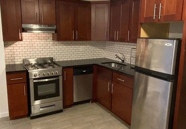 17 IRVING PL