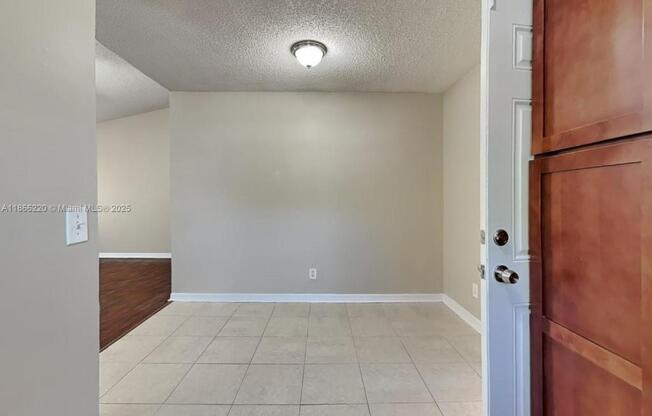 2431 SW 87 TERRACE