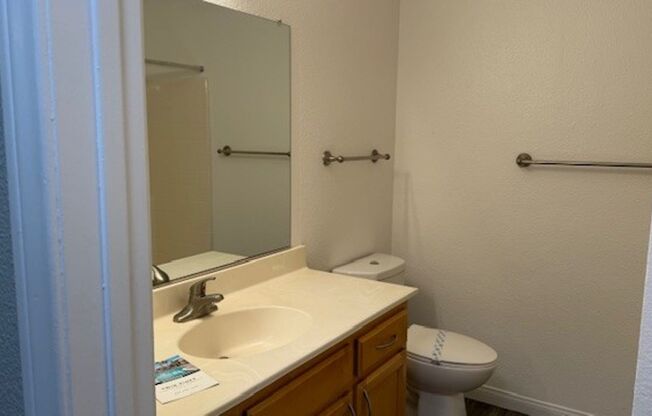 1 bed, 1 bath, 868 sqft, $2,295, Unit I22