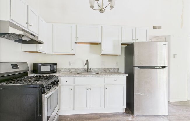 Forest Square Apartments