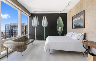 80 COLUMBUS CIR