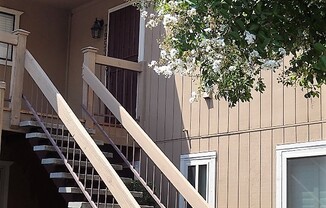 AVAILABLE NOW! Beautiful 2 Bedroom 2 Bath Condo in Citrus Heights!!!