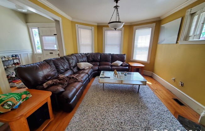 22 Burton St # 4O