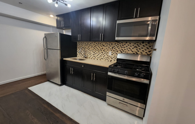 131 B 121 ST