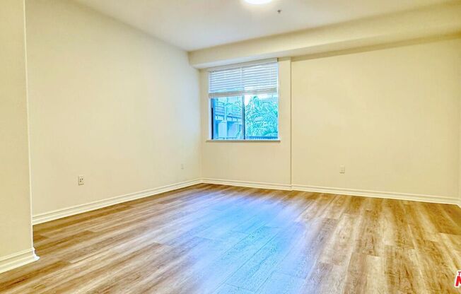 1 bed, 1 bath, 1,050 sqft, $3,100, Unit 426