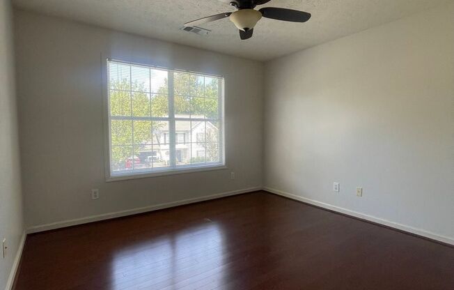 House in Auburn with fenced back yard!