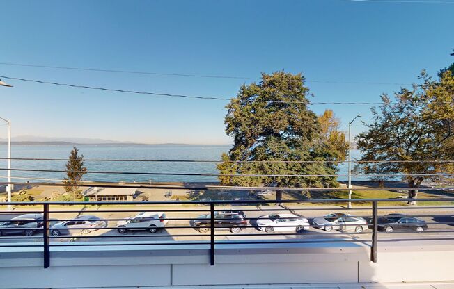 2758 Alki Ave SW