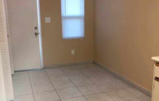 All Tile Throughout the Unit, One Story Patio Home, Minutes Away From UCF, Technology Park, & the E/W Expressway