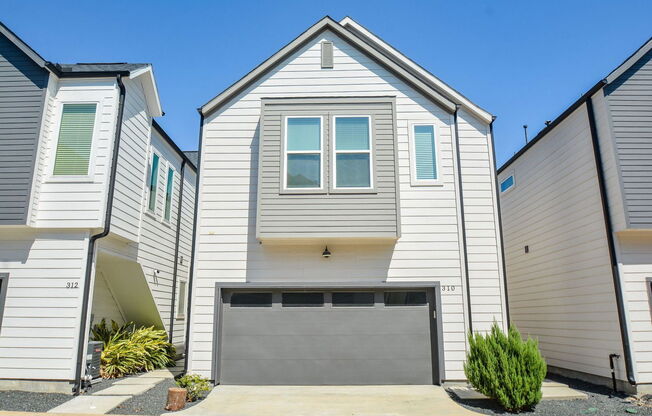 310 CYCLAMEN ST