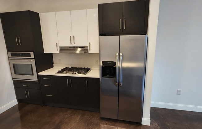 1 bed, 1 bath, 819 sqft, $2,595, Unit 202