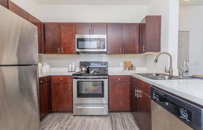 Studio, 1 bath, 464 sqft, $749