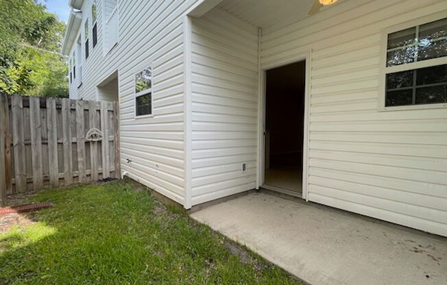 2 beds, 2.5 baths, $1,950