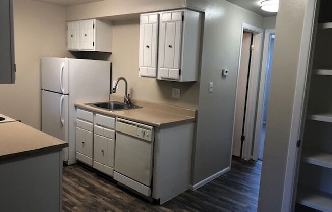 1 bed, 1 bath, 650 sqft, $1,285