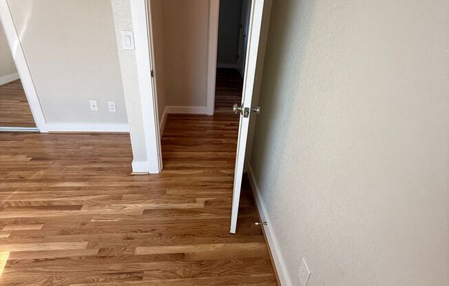 2 beds, 1.5 baths, 1,000 sqft, $1,895, Unit 04
