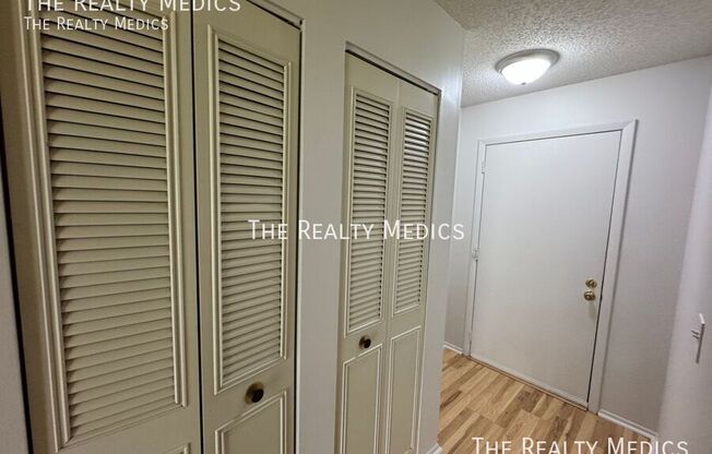 2144 E PARKTON DR