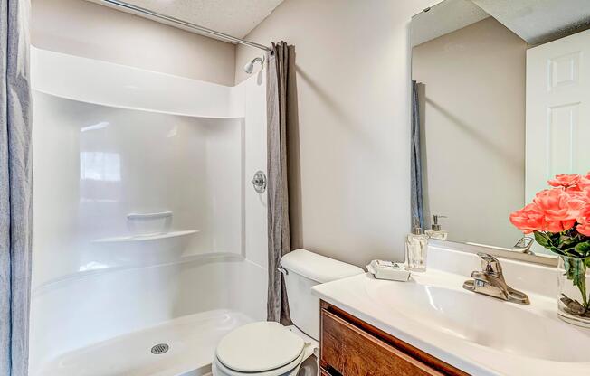 2 beds, 2 baths, 988 sqft, $1,424