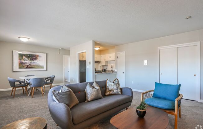 2 beds, 1 bath, $2,250, Unit 15-101