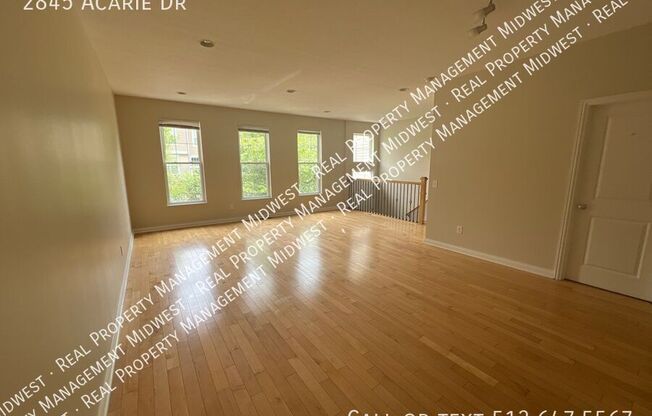 2845 ACARIE DR