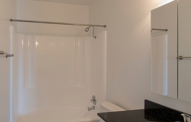 3 beds, 2 baths, 1,186 sqft, $3,195, Unit F-08