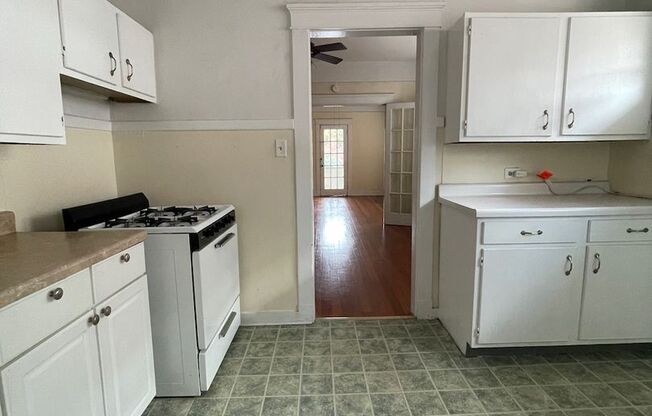 4729 Carondelet