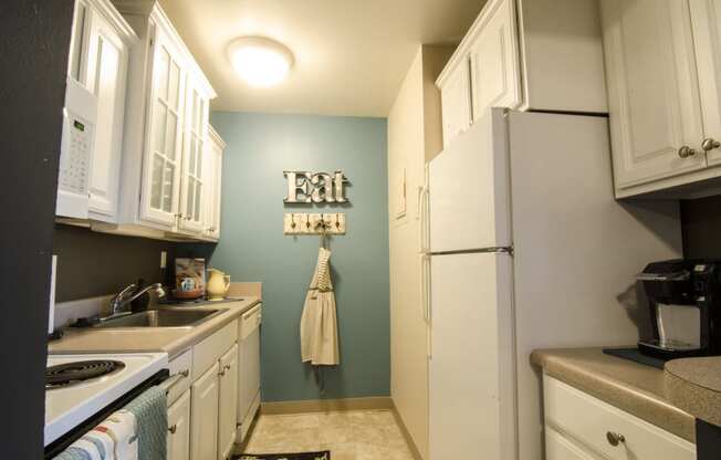 Gourmet kitchen at Mason Hills Apartments in Mason, MI