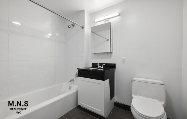 2 beds, 1 bath, $3,887, Unit 24-H