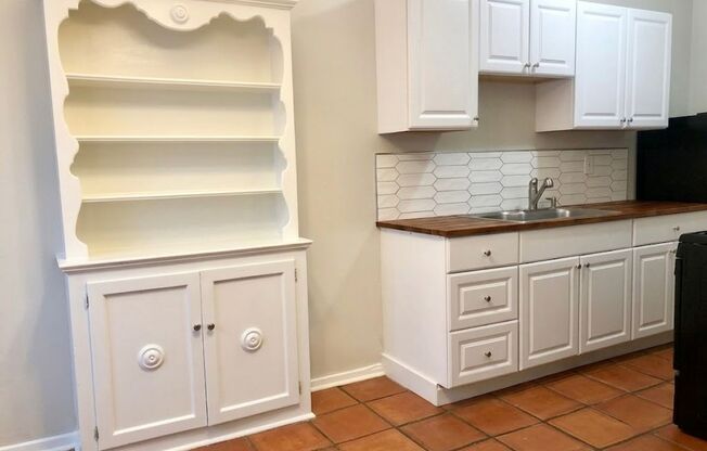 1 bed, 1 bath, 700 sqft, $1,795, Unit 729-104