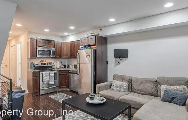 1806 W Montgomery Ave
