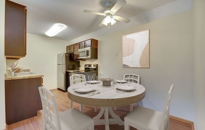 2 beds, 1 bath, 726 sqft, $1,245, Unit 751-203