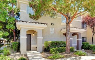 2 beds, 2 baths, $1,600, Unit #1059