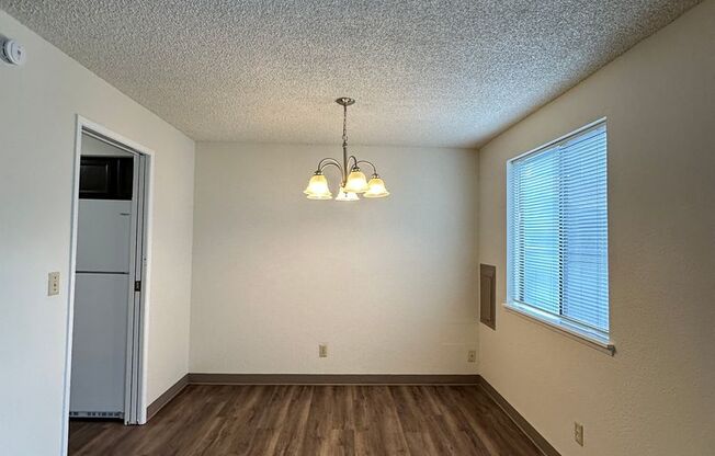 4 beds, 2.5 baths, 1,400 sqft, $1,595, Unit 04