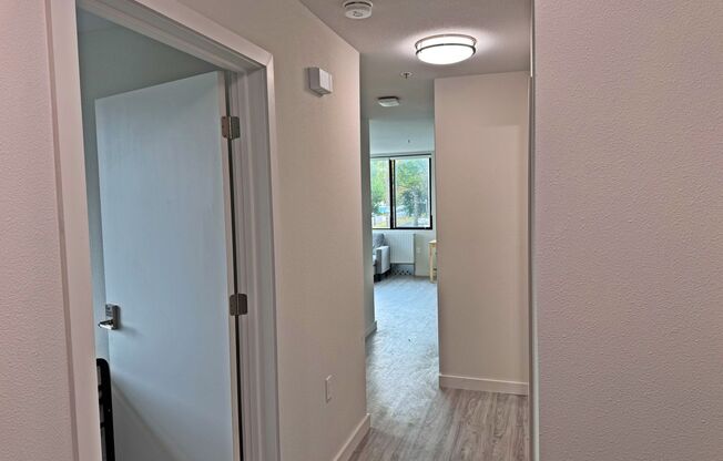 2 beds, 1 bath, 820 sqft, $3,500, Unit 305
