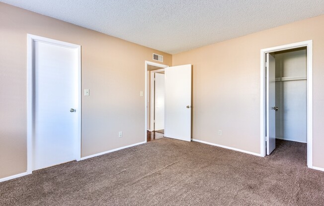 2 beds, 1 bath, $1,500