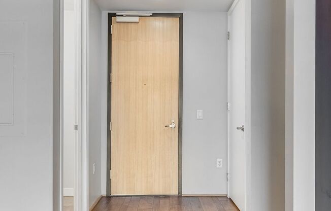 Sophisticated urban living in this stylish 2bd/2.5ba residence at Juhl