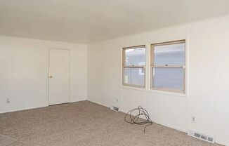 3 beds, 1 bath, $1,300